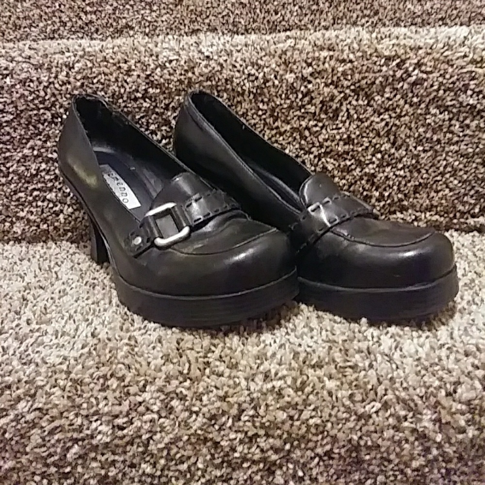 Ellememno Heels